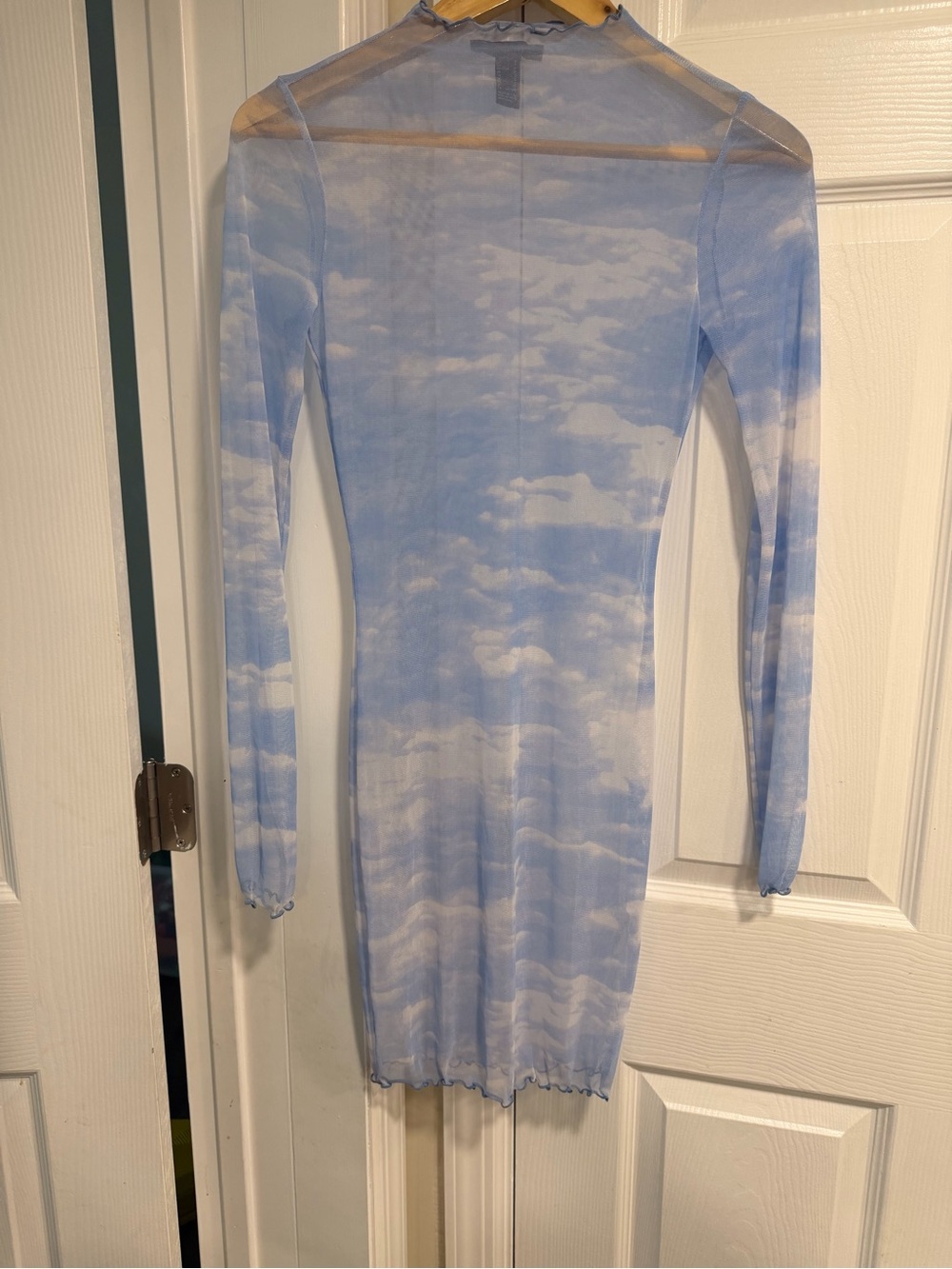 Forever 21 Light Blue Cloud-Print Long Sleeve Mesh Dress